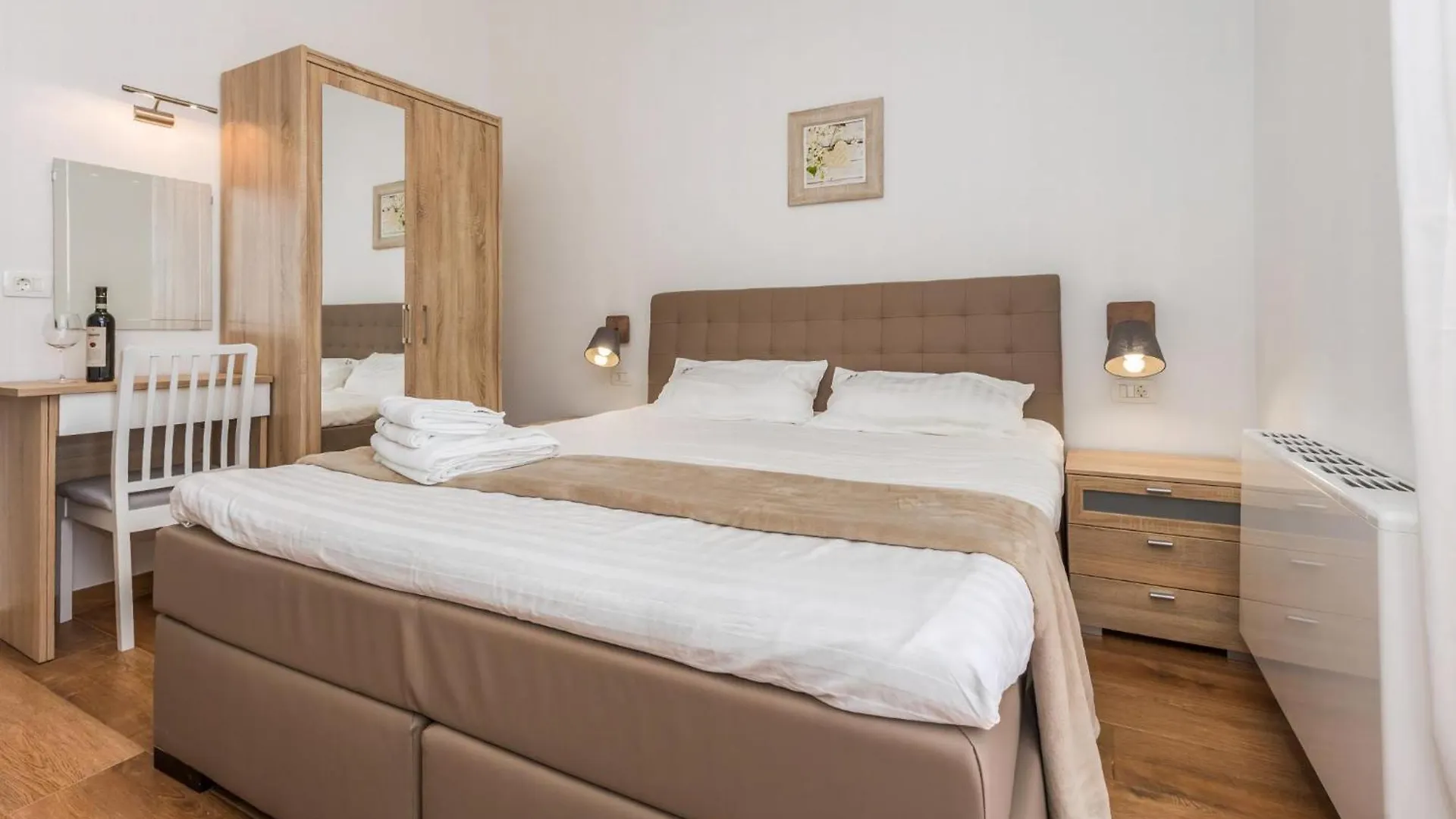 Holiday home Tolles Ferienhaus In Deklici Mit Privatem Pool Kastelir Croatia